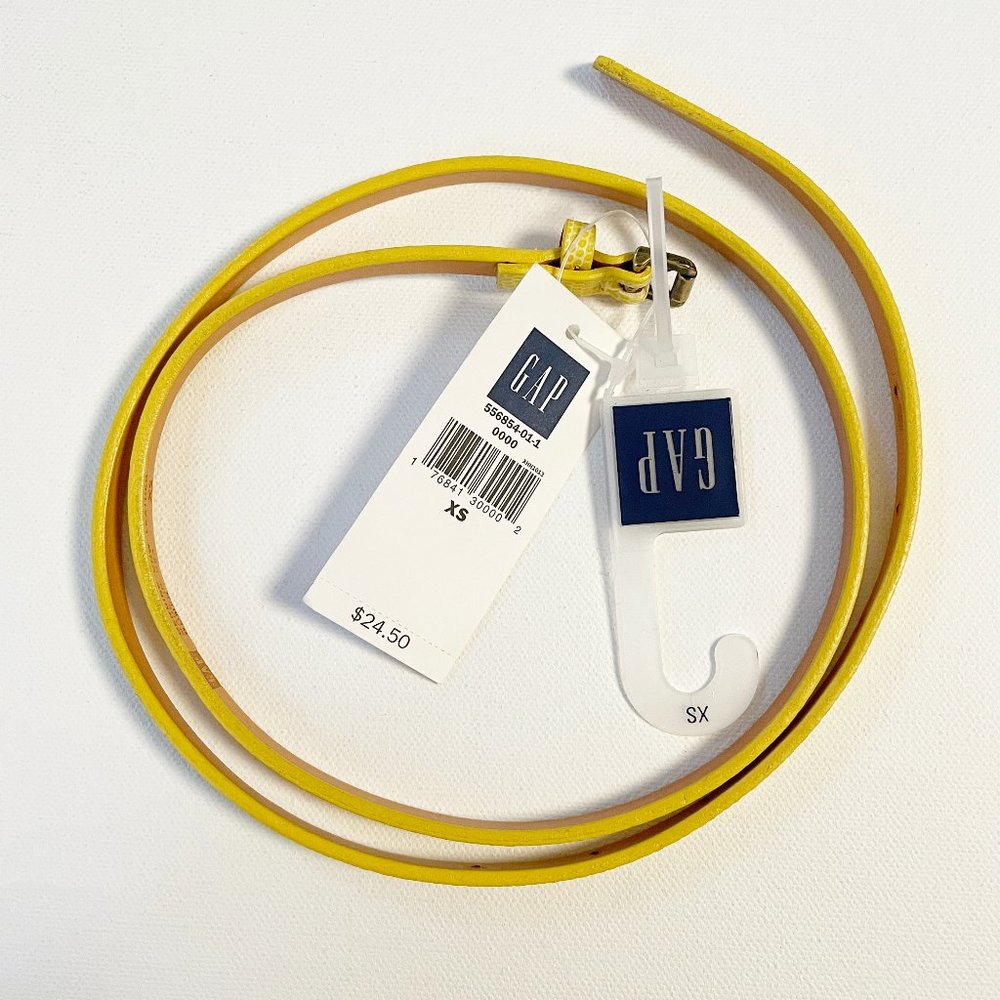 NWT Gap Genuine Leather Yellow Skinny Belt XS